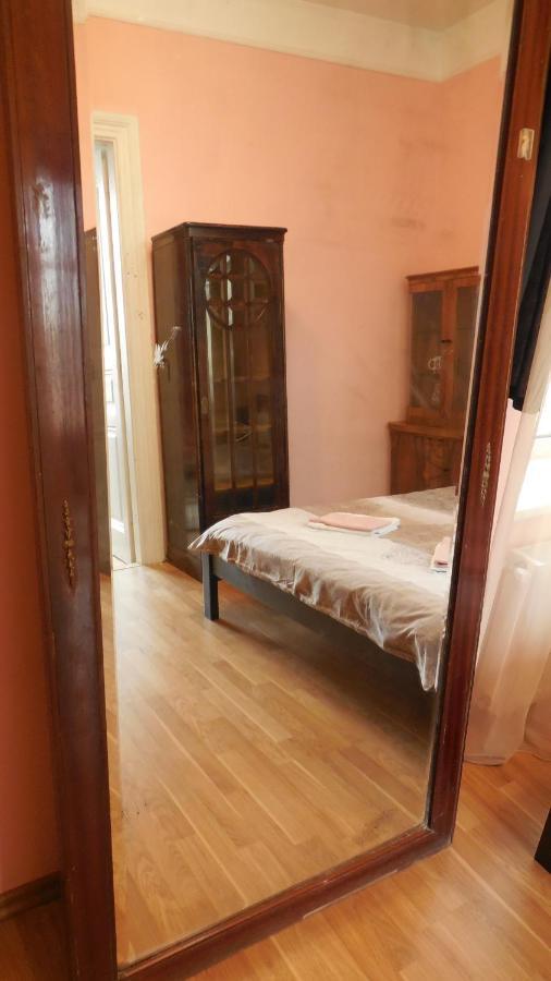 2 Room Apartment Near Opera House Lviv Ngoại thất bức ảnh