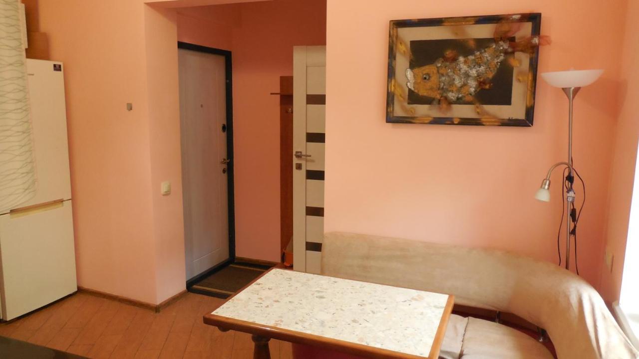 2 Room Apartment Near Opera House Lviv Ngoại thất bức ảnh